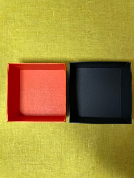 ラデュレ　マカロン空箱2個　ハロウィン限定パッケージ