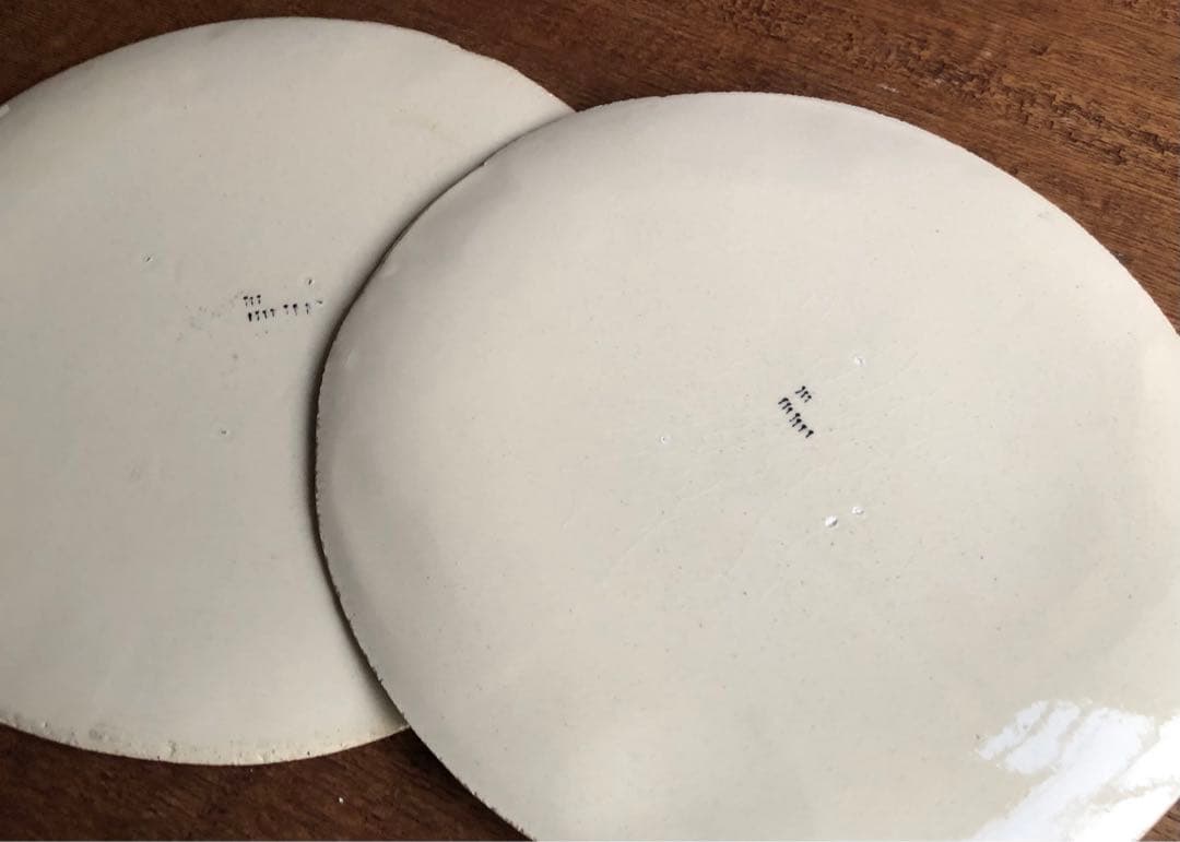 北欧　樹木モチーフ　薄平皿2枚セット