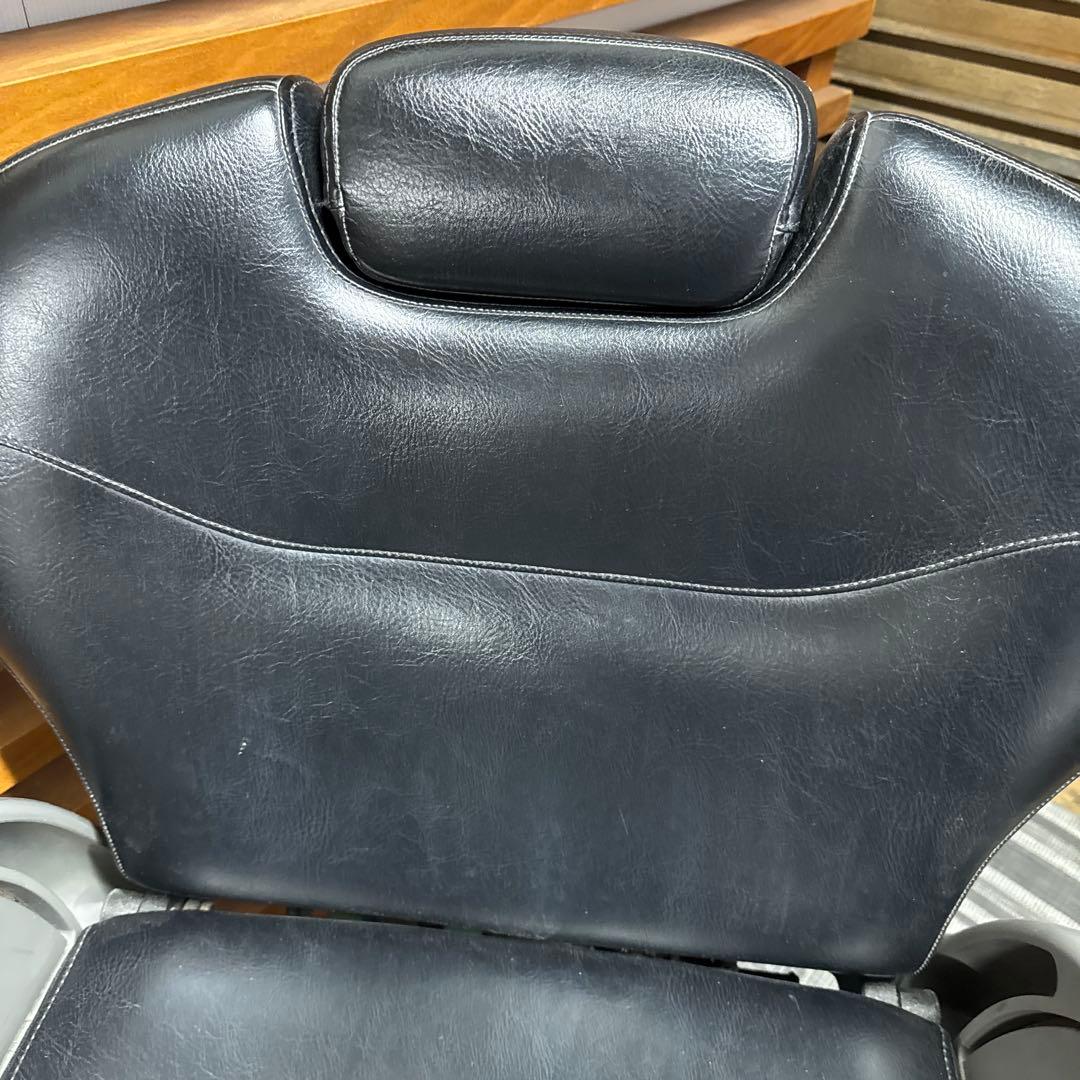 ◆2◆タカラベルモント、バーバー　電動カットチェア.一流ブランド