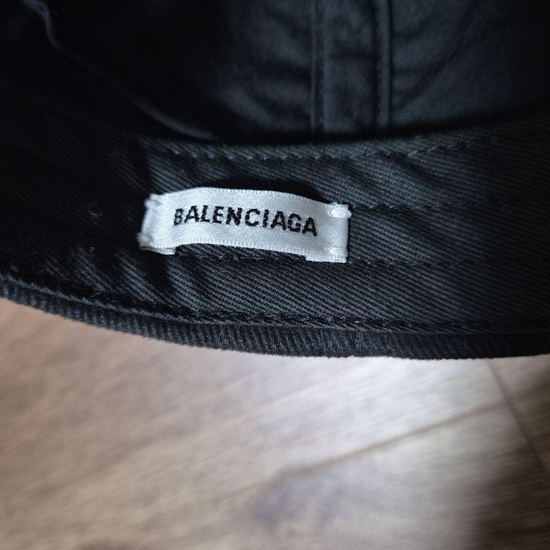 BALENCIAGA ベースボールキャップ 黒