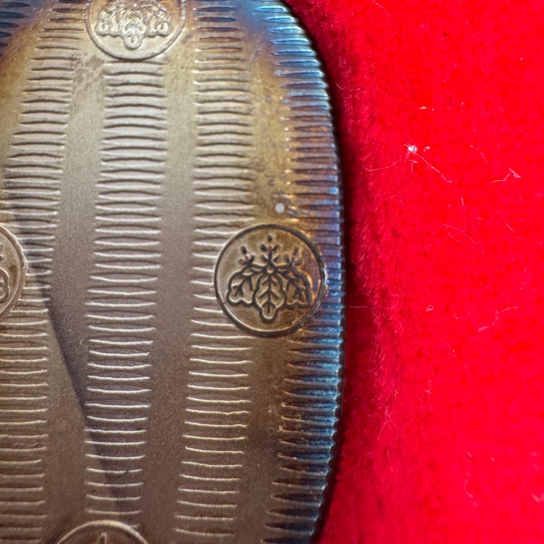 c*2様 純銀小判 波模様  木箱付き 純銀製小判