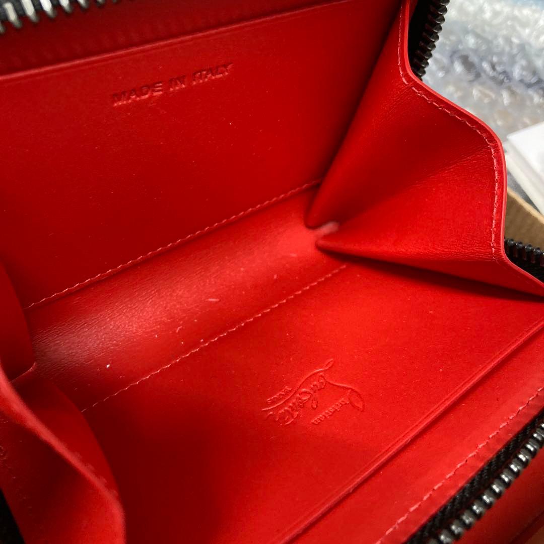 Christian Louboutin ケース 黒 レザー スタッズ