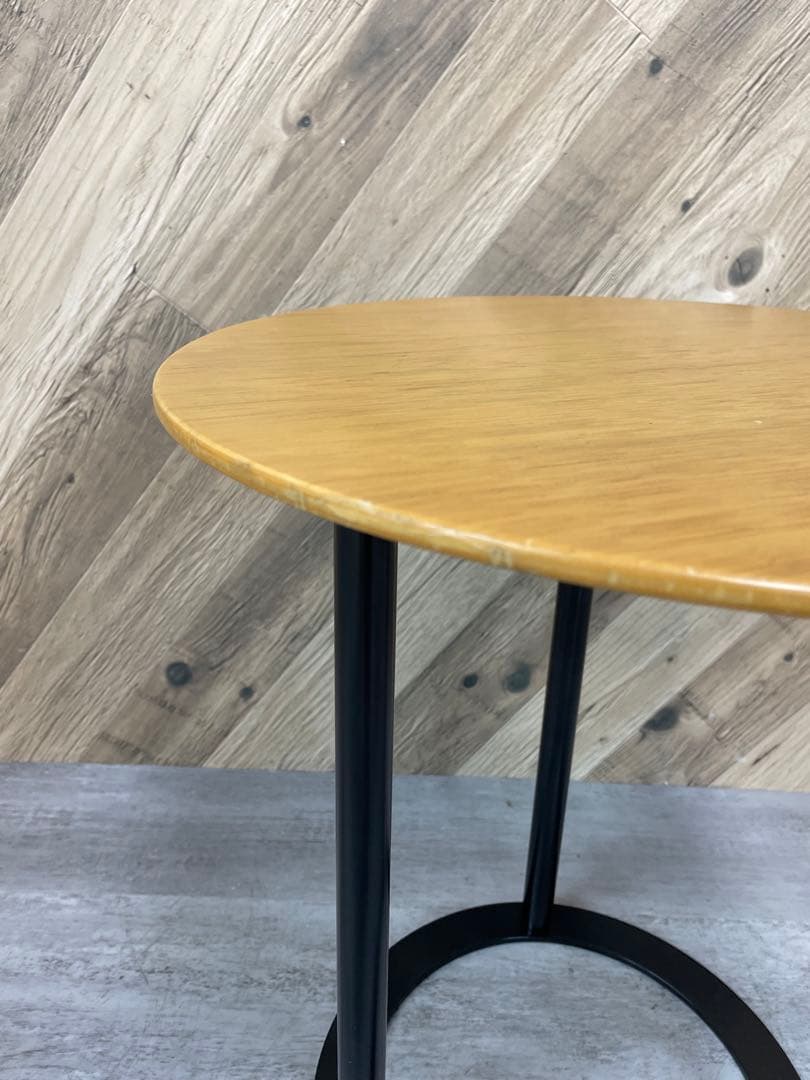 arflex アルフレックス　UVI サイドテーブル