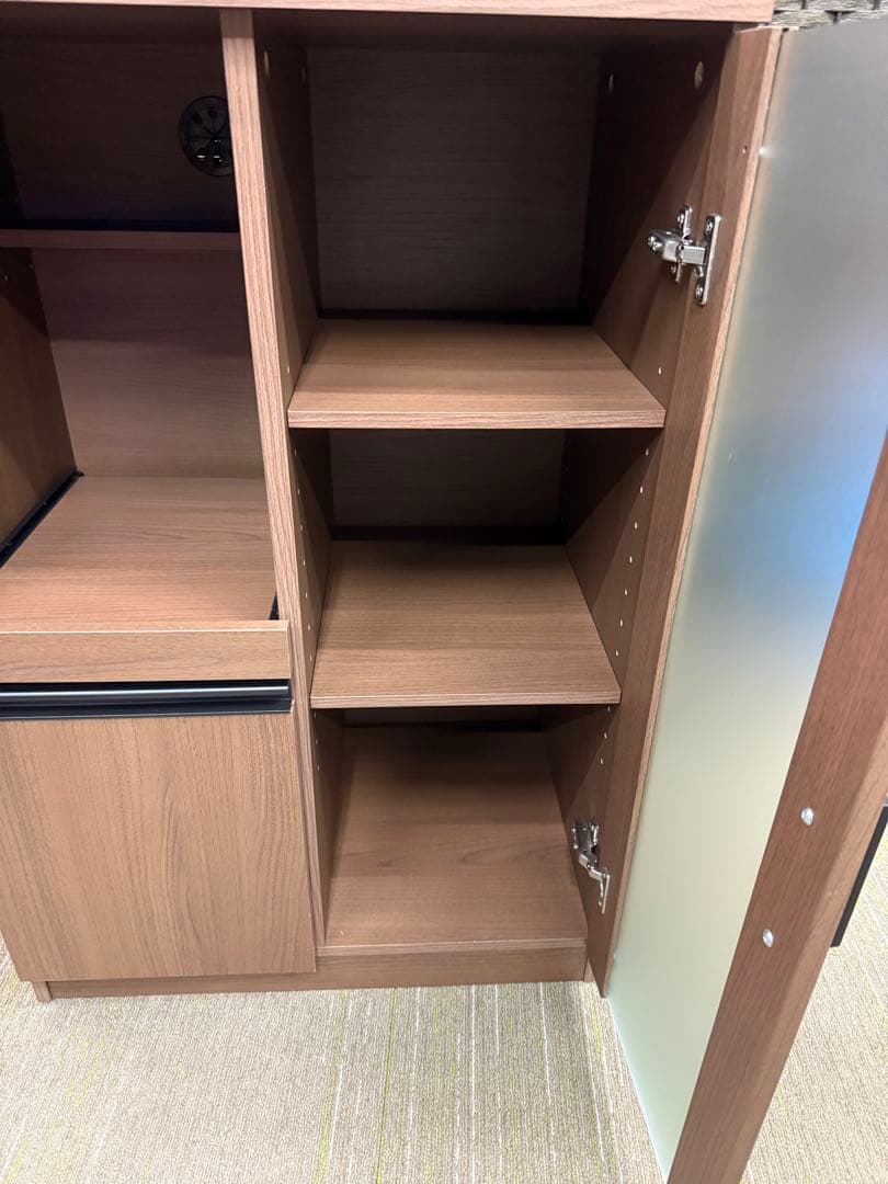 【洗浄消毒作業済】【美品】ニトリ　レンジ台(フォルムN RE9060G MBR）