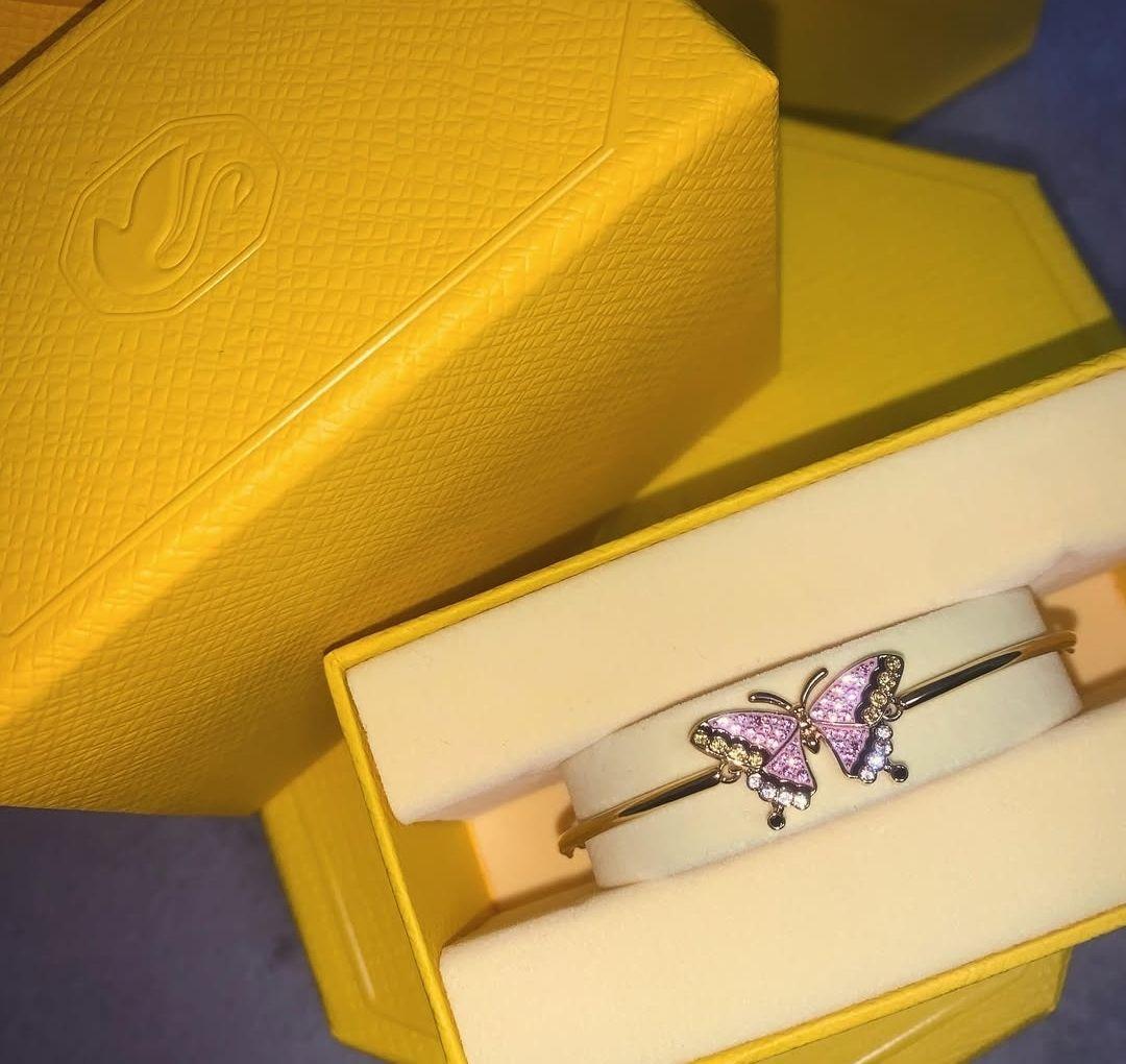 新品✨Swarovski 蝶モチーフ ブレスレット