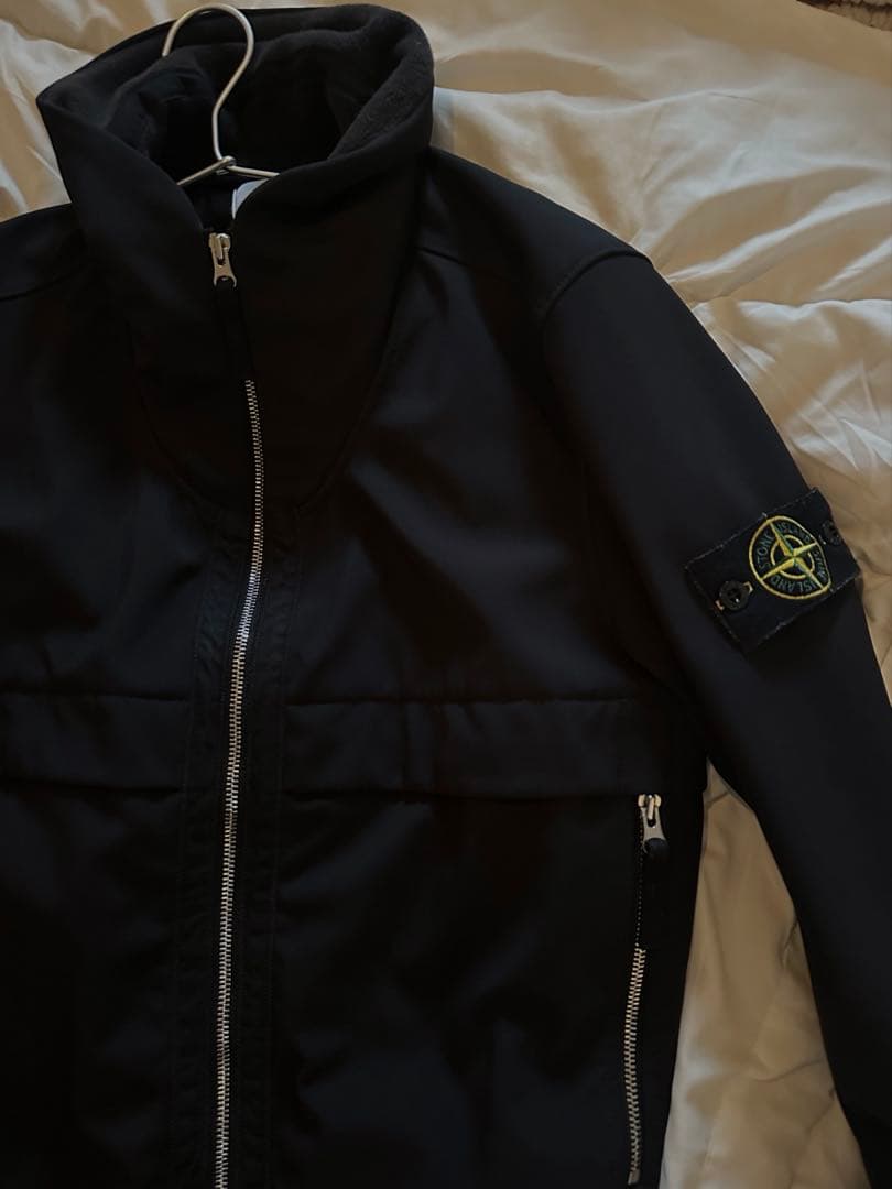 STONE  SOFT SHELL-R ジャケットMサイズ ブラック