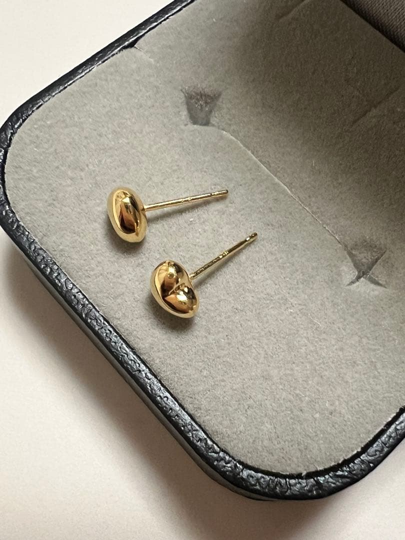 【美品】ツツミ 18K イエローゴールド ハートのピアス