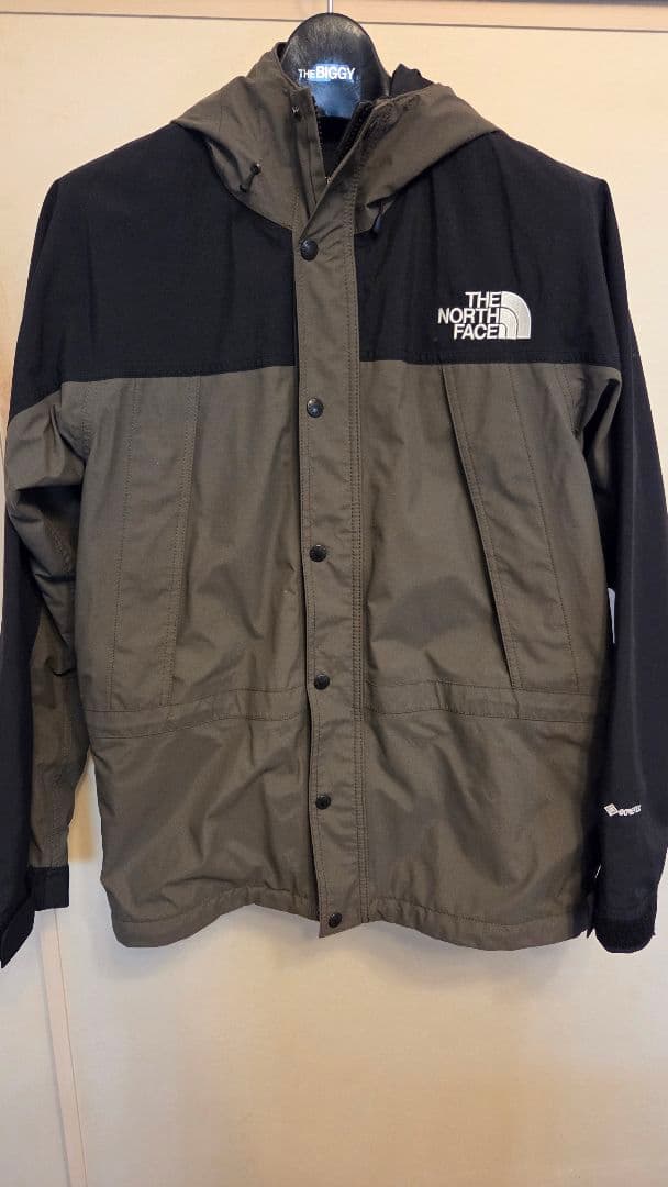 美品　THE NORTH FACE マウンテンライトジャケット NP11834