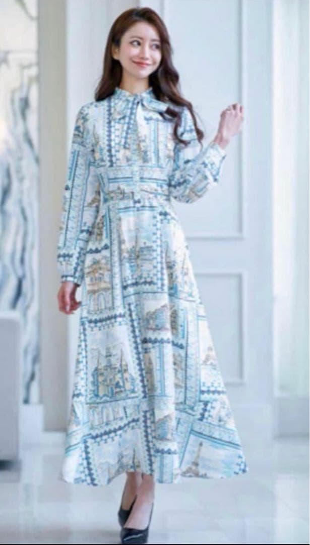 EmiriaWiz　パリ柄ロングワンピース　❤️