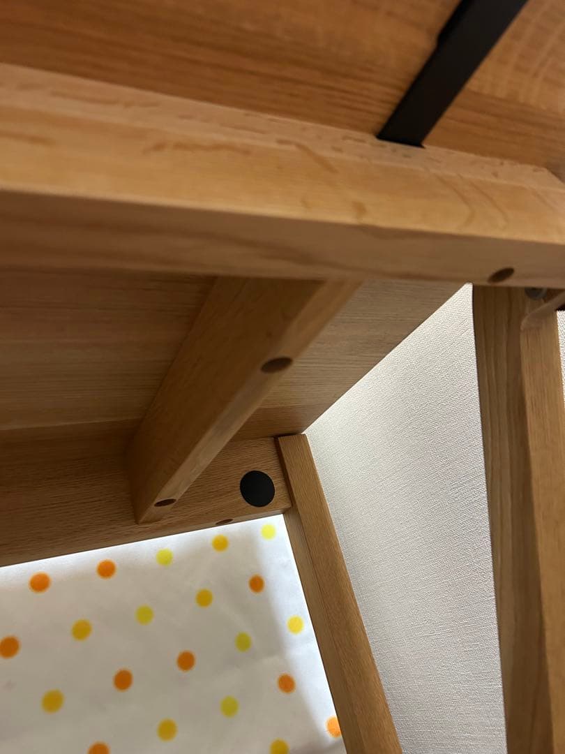 小泉　誠　さん　デザイン　TEKU-TAKE 机　無垢