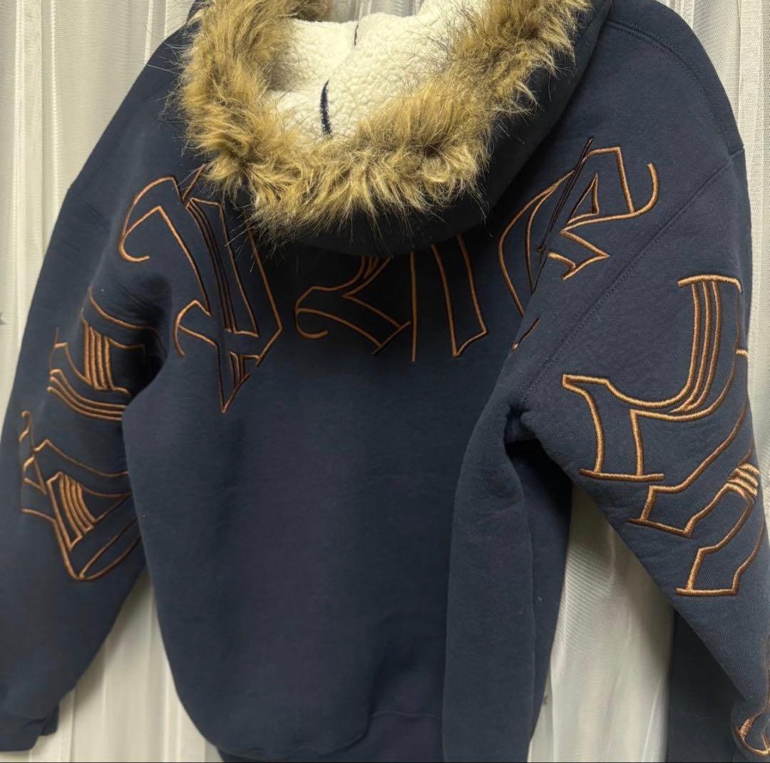 あ*ち様 Supreme ネイビー パーカー フリース裏地