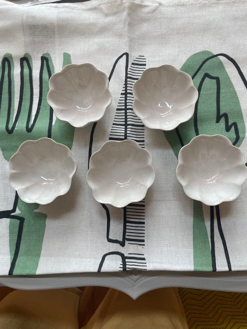 内田鋼一氏作　輪花ミニ小鉢