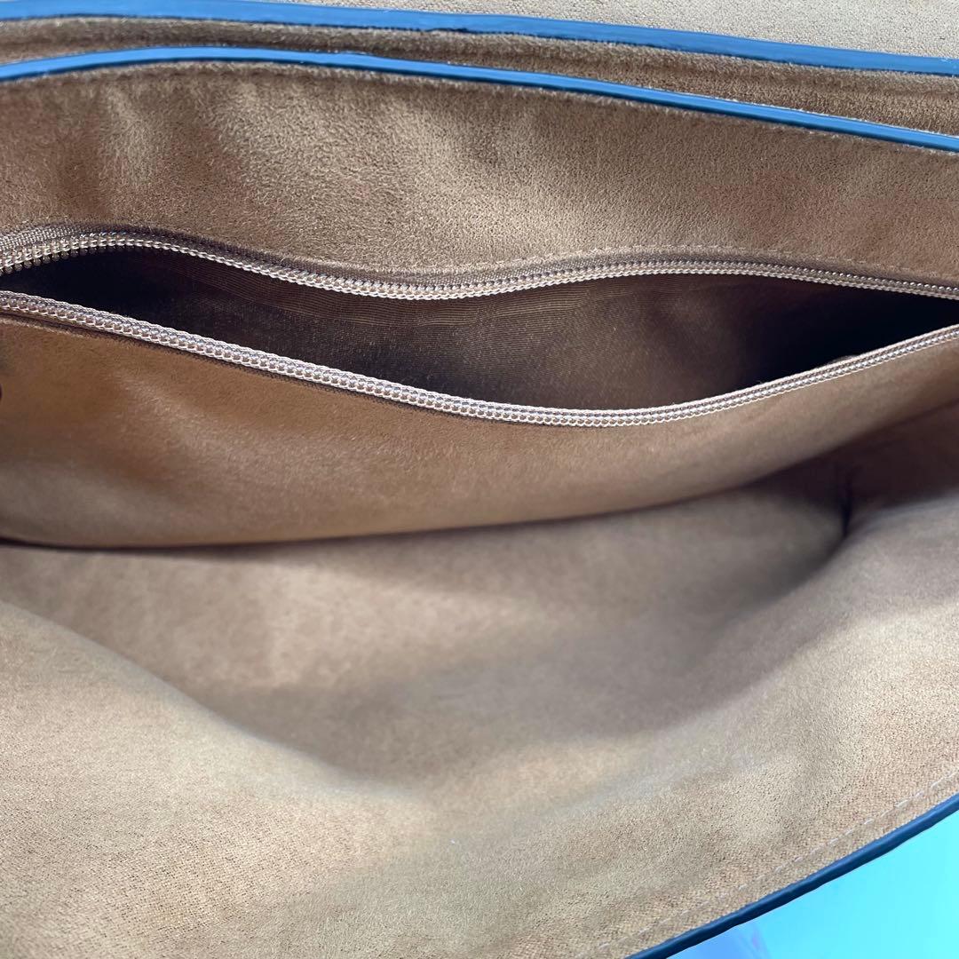 【未使用級】コーチ　ケイレブ　メッセンジャーバッグ　ガンメタ　レザー　青