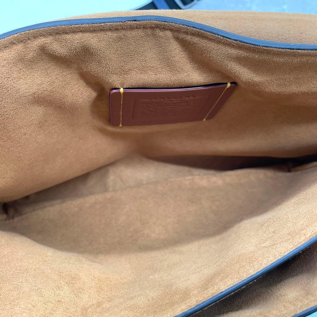 【未使用級】コーチ　ケイレブ　メッセンジャーバッグ　ガンメタ　レザー　青