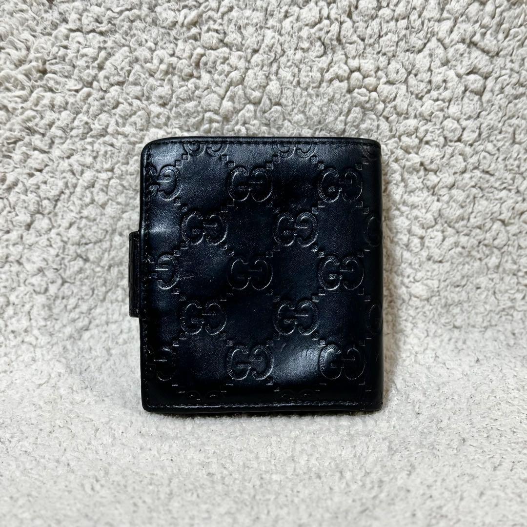 GUCCI グッチ　二つ折り財布　GGマークエンボス