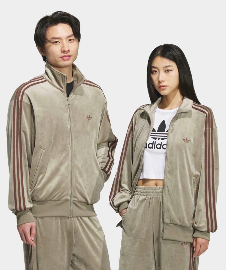 adidas ベロアトラックジャージ