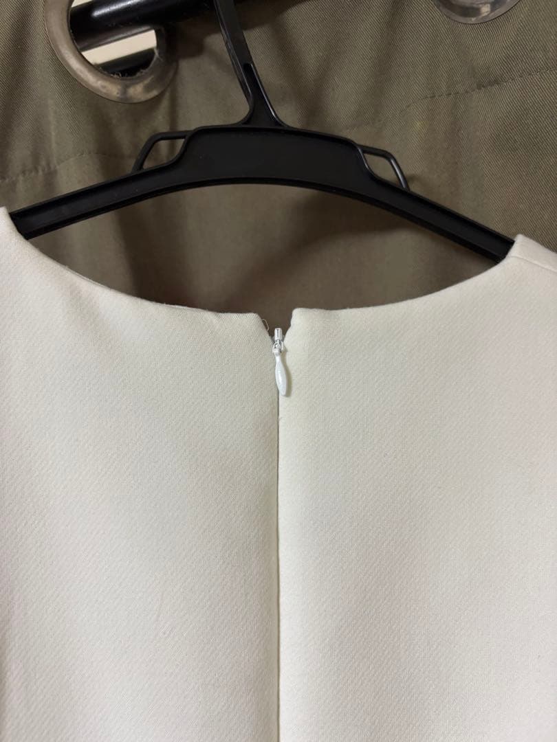 yokochan ホワイト パール半袖ブラウス