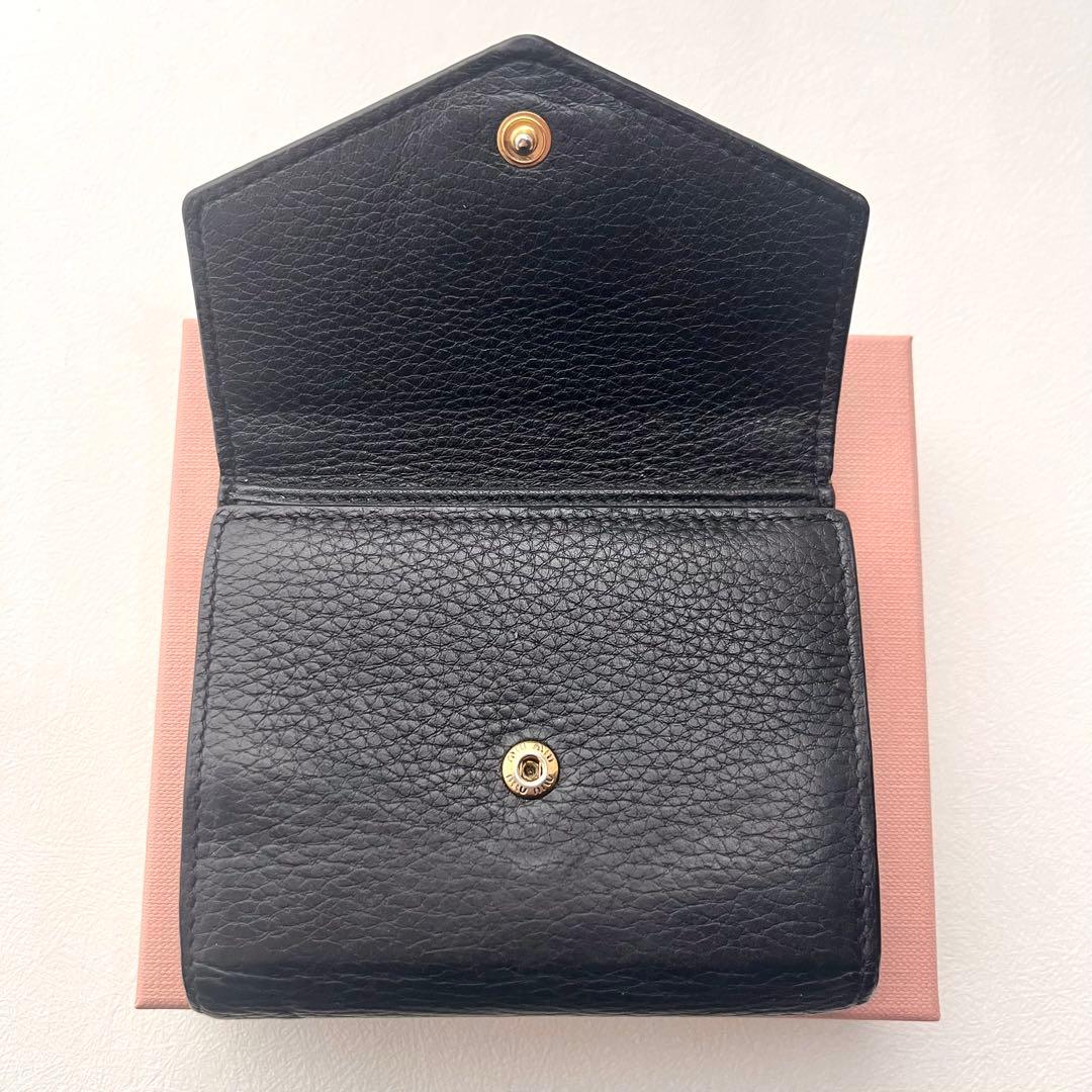 miu miu ミュウミュウ ロゴ ブラック レザー 二つ折り財布　0127-②