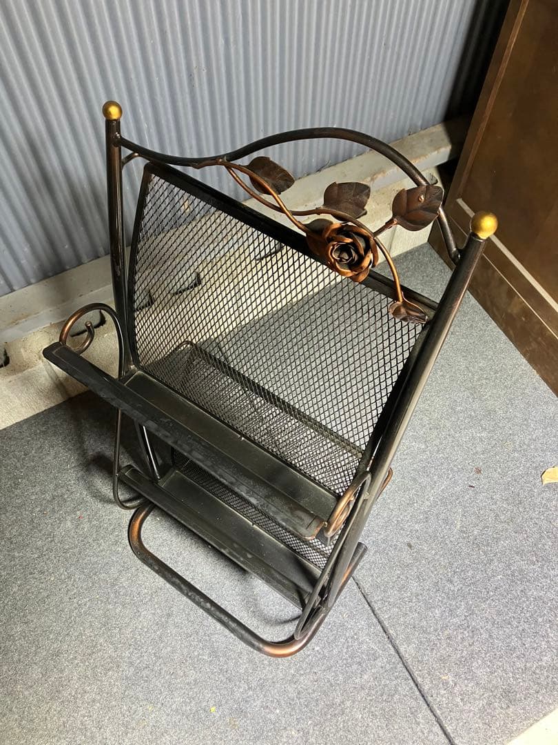 マガジンラック　アイアン製　中古品
