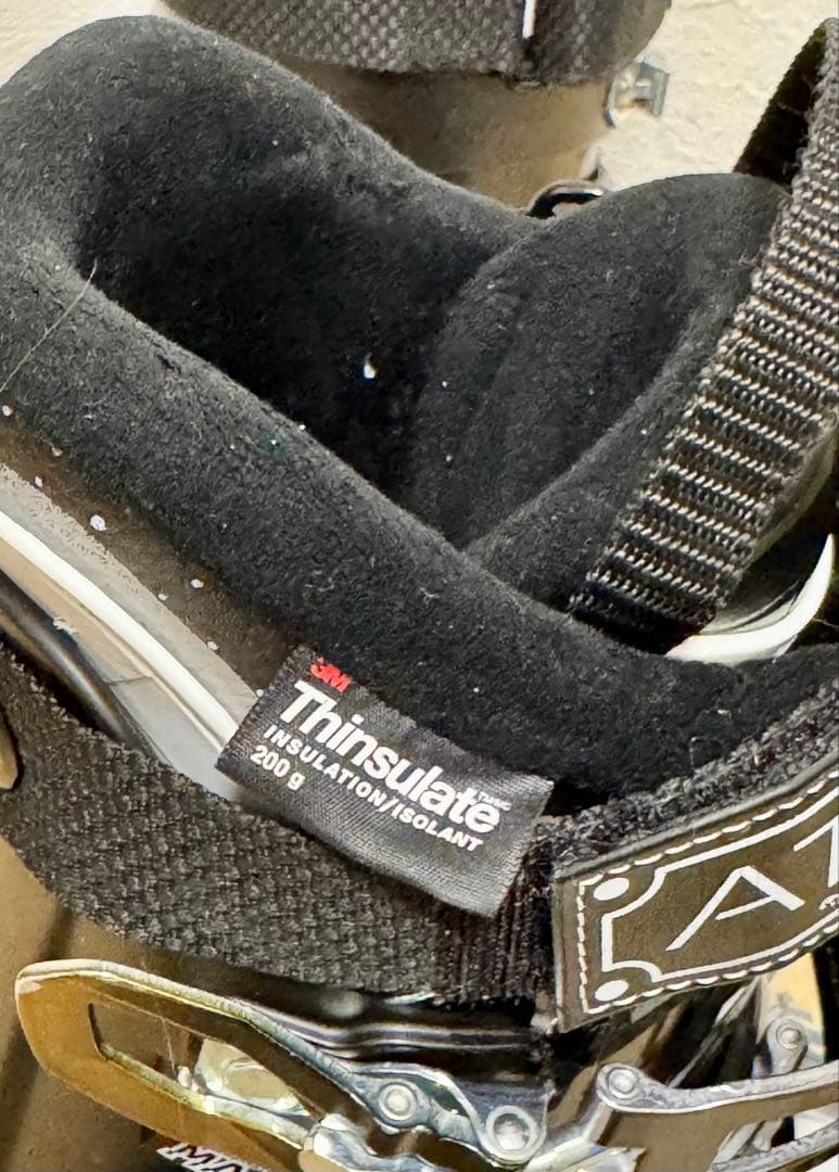 【美品】ATOMIC レディース スキーブーツ HAWX MAGNA 70W