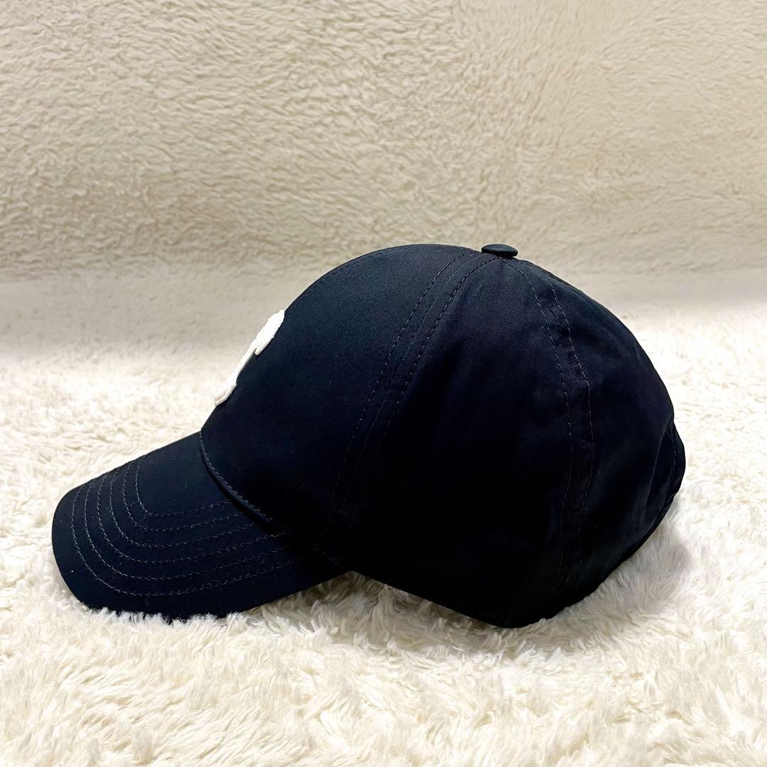 美品 CELINE セリーヌ Cイニシャルパッチ コットンベースボールキャップ