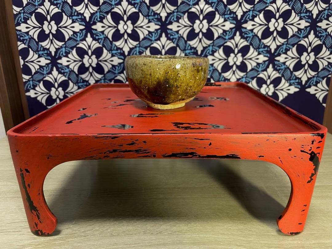 大嶺實清　緑釉茶碗　（刻印あり）