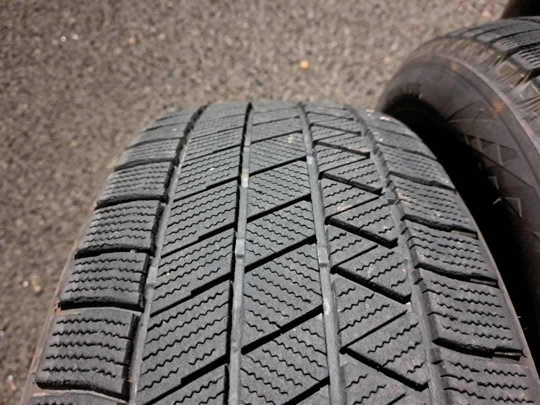 バリ山！215/60R16×4絶対安心のブリザックVRX！22年製！送料￥900