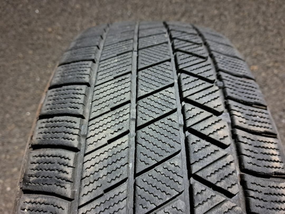 バリ山！215/60R16×4絶対安心のブリザックVRX！22年製！送料￥900