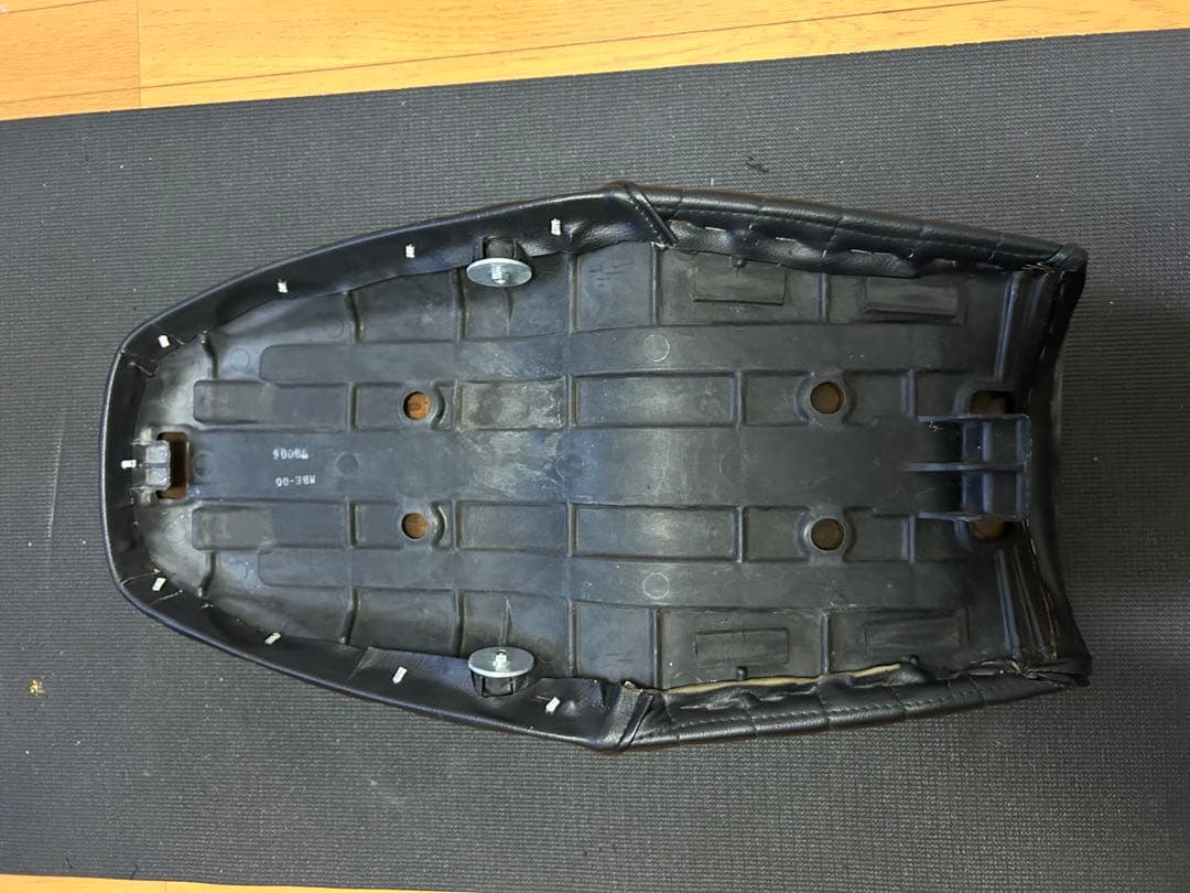 専用品cb400four nc36 変形タックロールシート　ヨンフォア