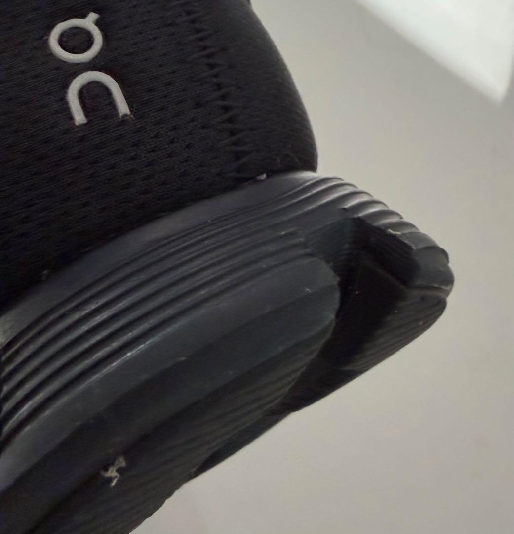 【超美品】On Cloud 5 Waterproofクラウド５ウォータープルーフ