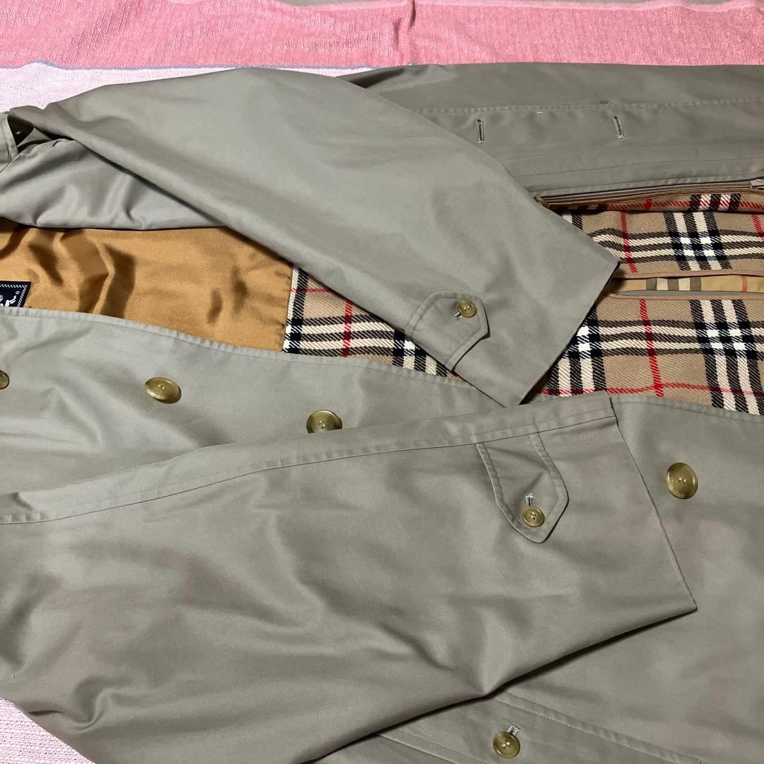 美品　バーバリー　Burberry コート　ライン付き