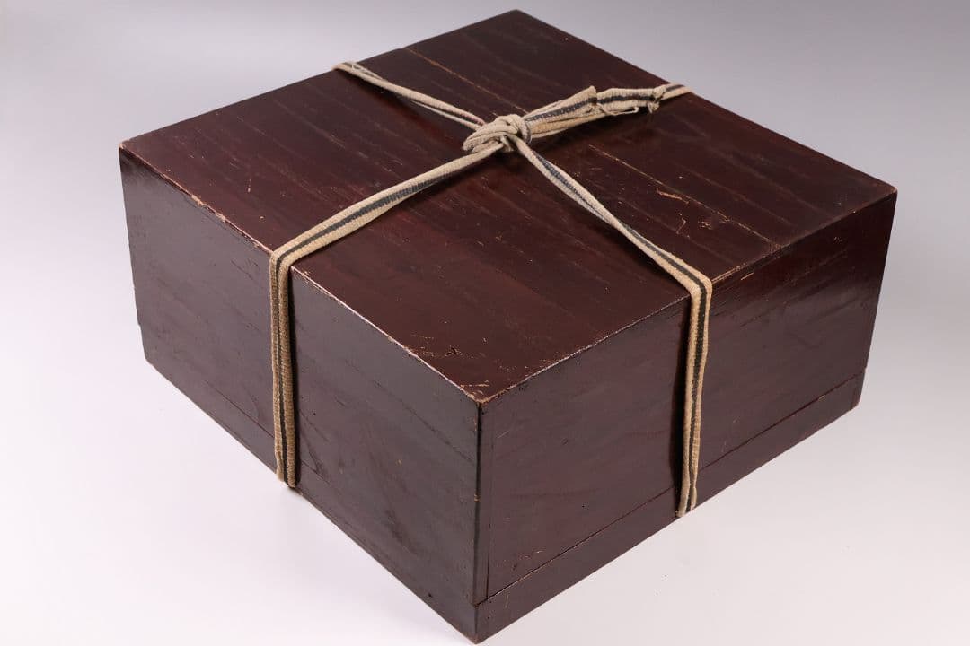 【MA699】加賀蒔絵 饅羹重 内梨地 花車 金蒔絵 木製漆器 饅頭箱 菓子器