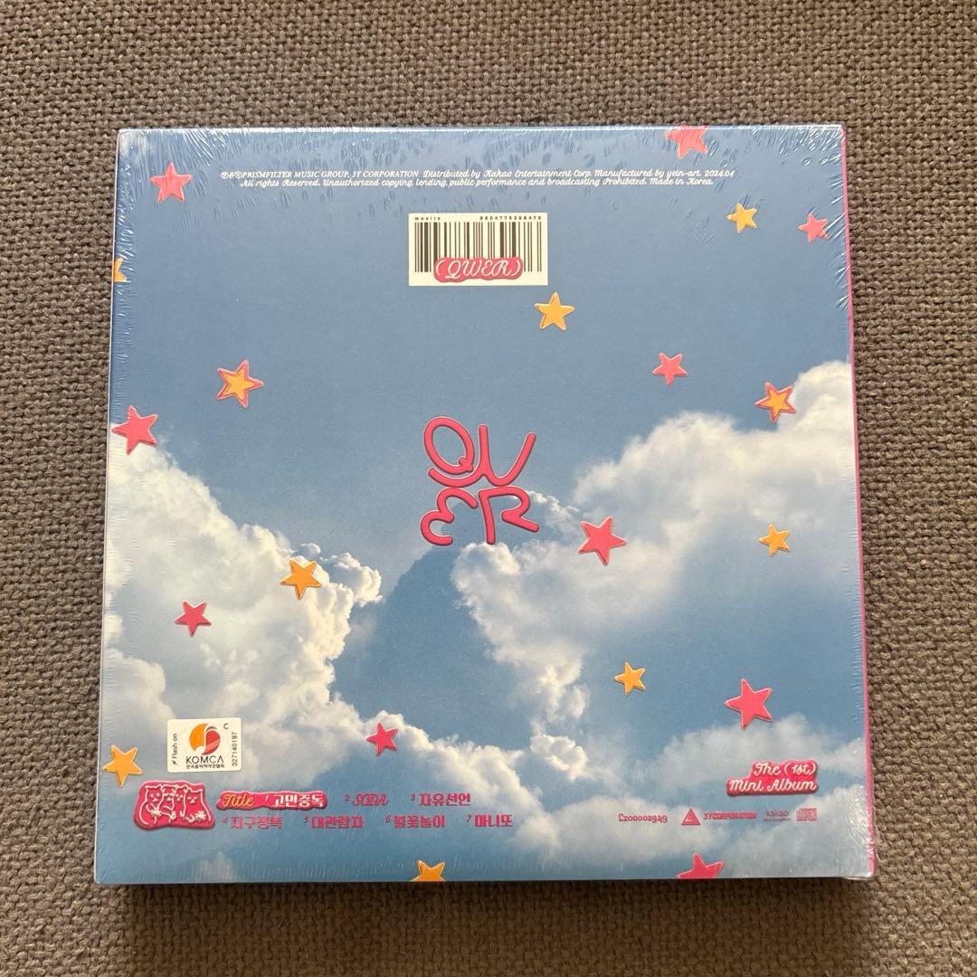 QWER MANITO secret ver. CD アルバム 新品