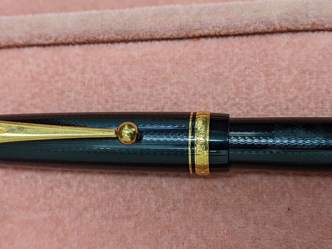 PILOT パイロット 万年筆 黒 ペン先　金 14ｋ