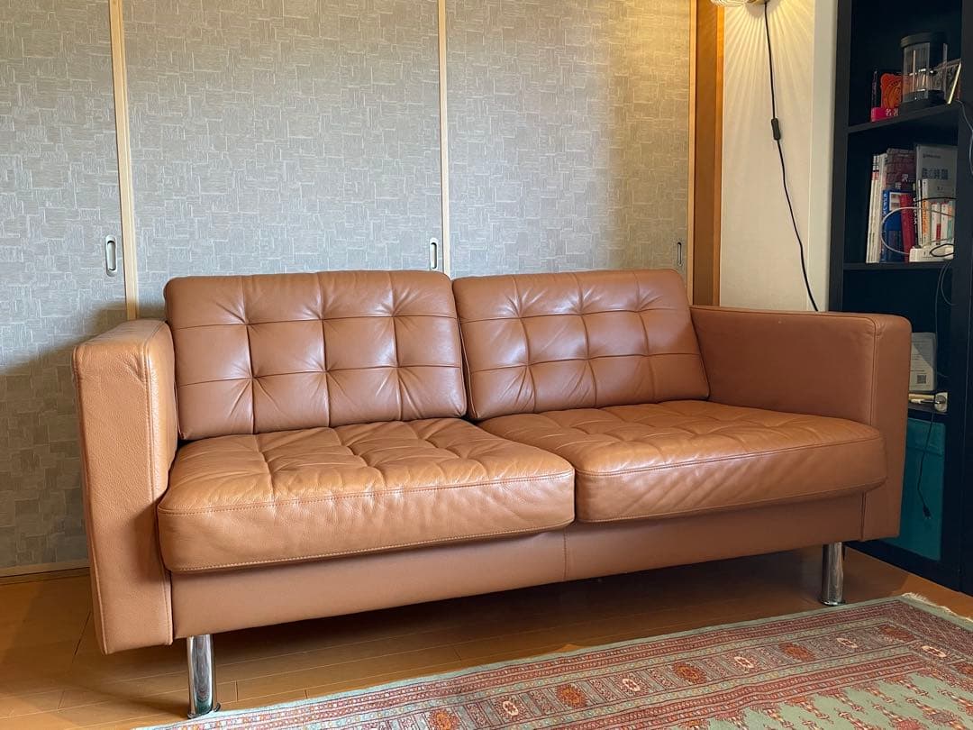 IKEAレザー2人掛けソファ