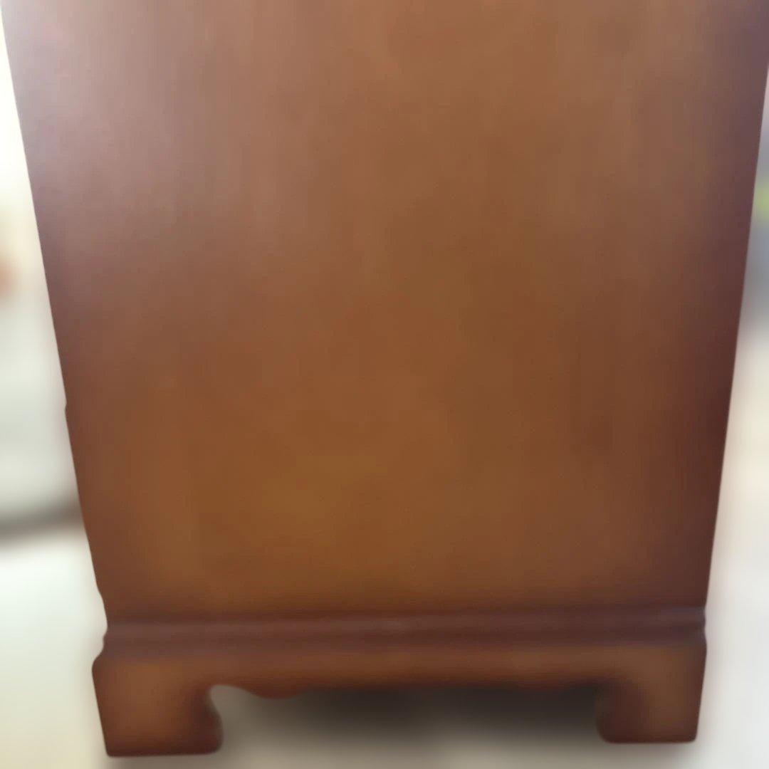 イタリア調木製チェスト