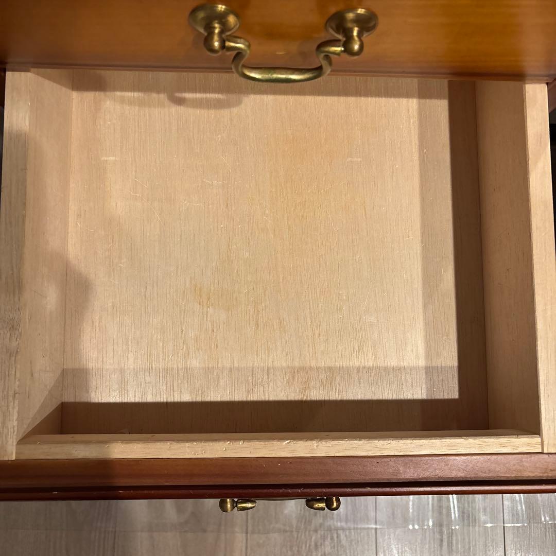 イタリア調木製チェスト