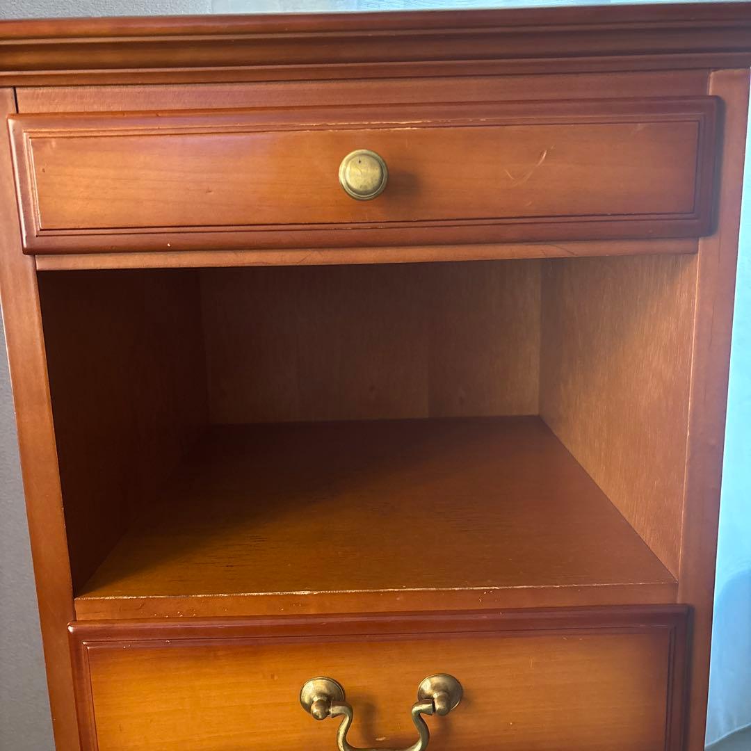 イタリア調木製チェスト