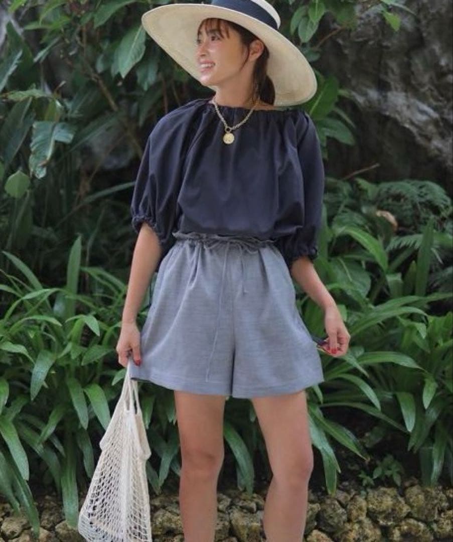 タグ付き 未試着。gypsohila ジプソフィア ブラウス (半袖)スミクロ