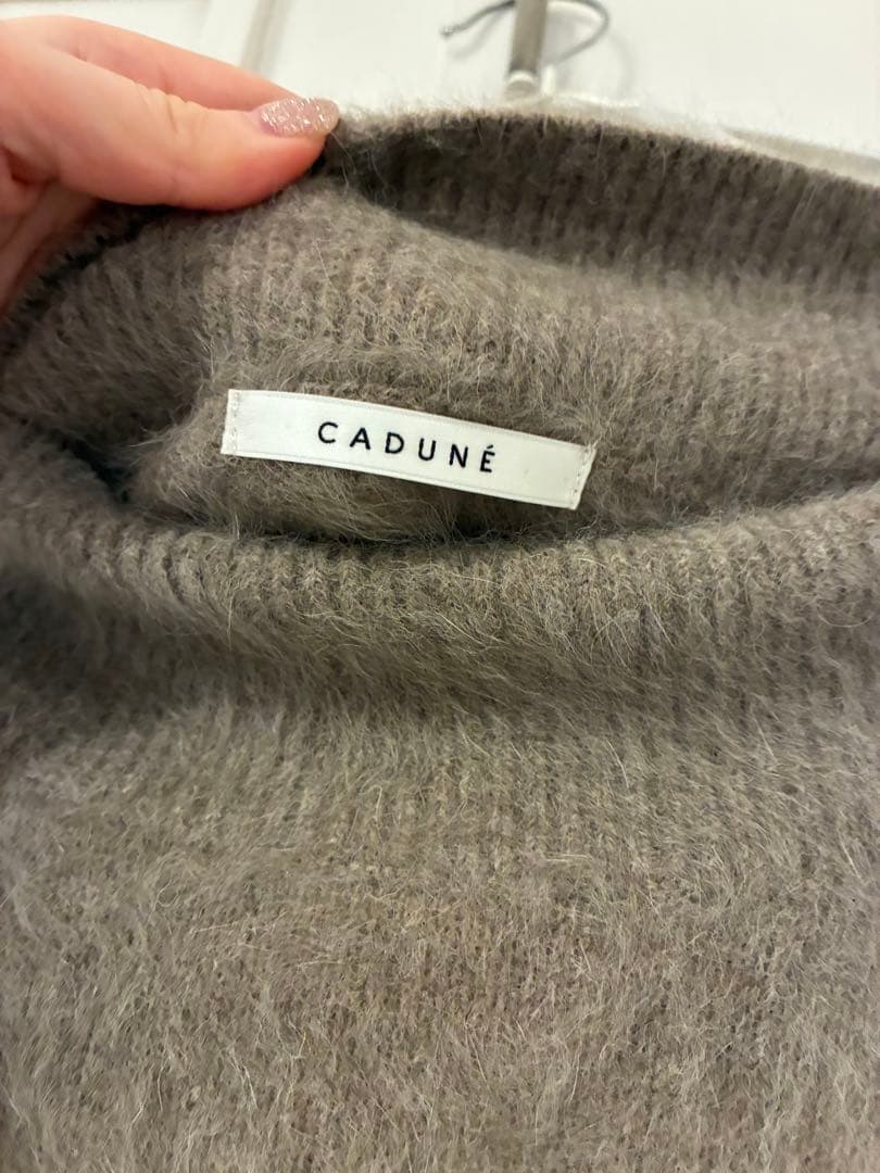 CADUNE フォックスカシミヤオフショルニット