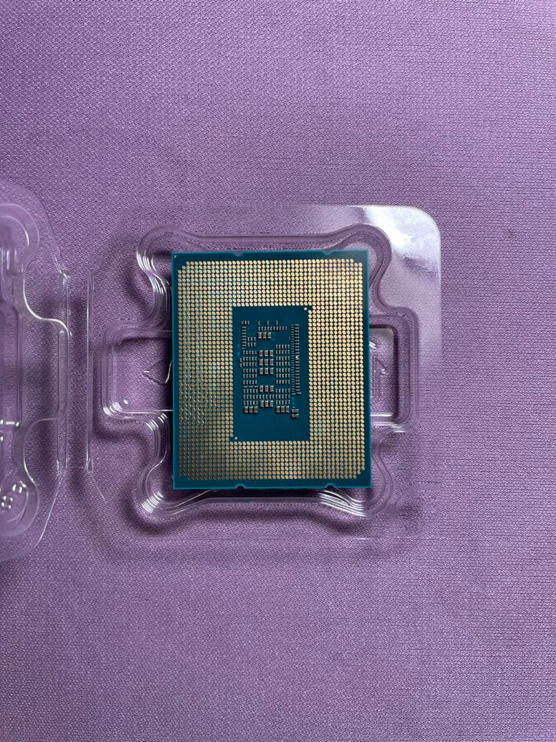 CPU Intel Core i3-12100F CPU