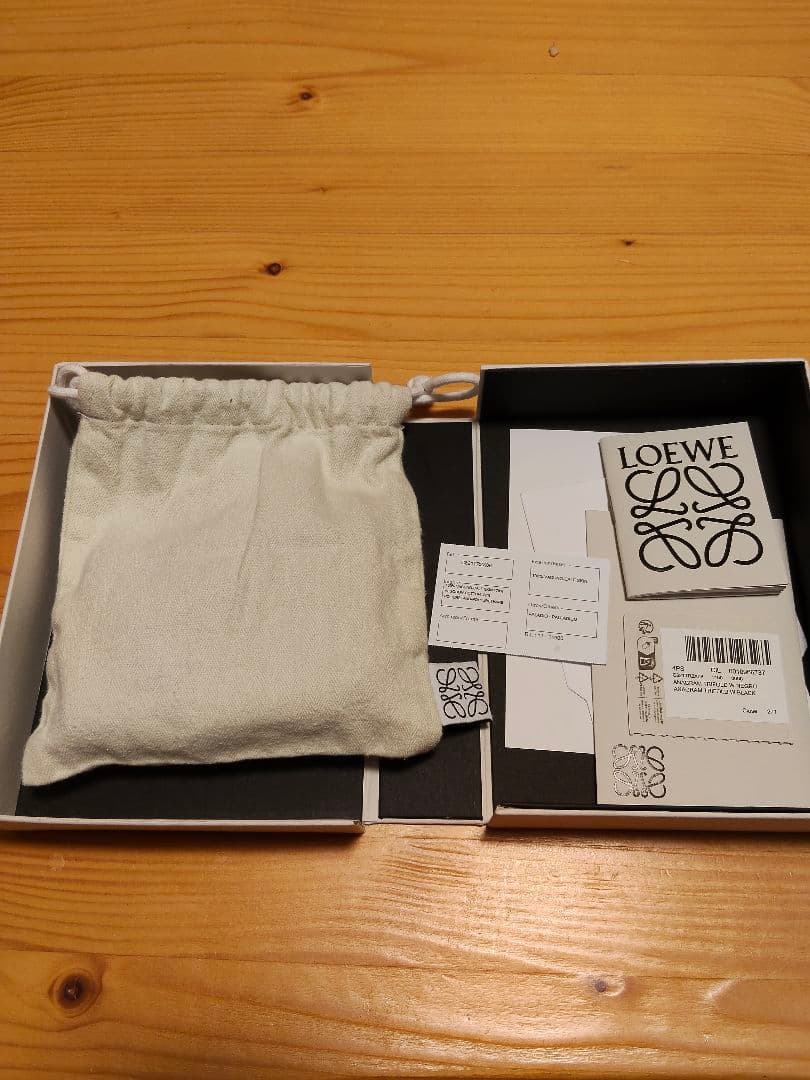 LOEWE　ロエベ　三つ折り財布