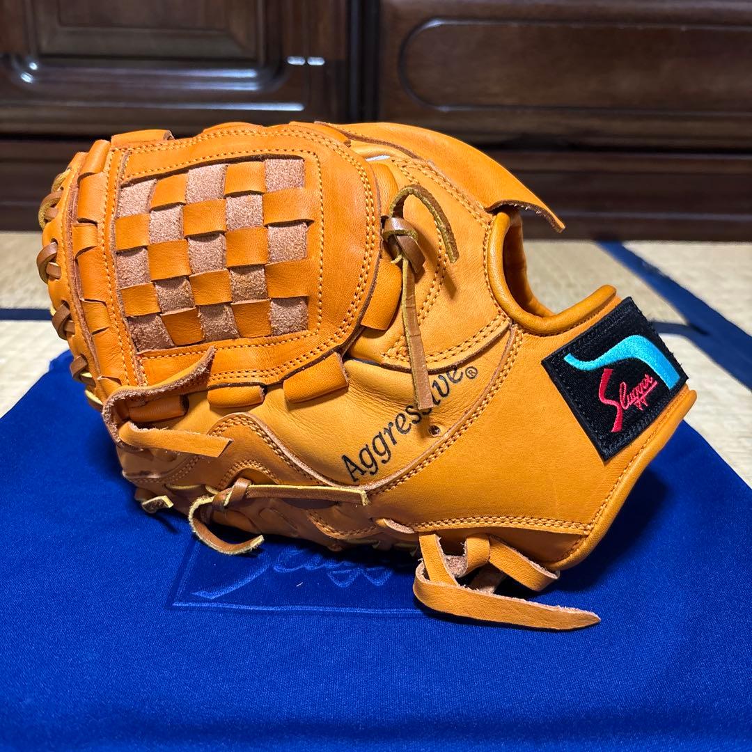 久保田スラッガー　江頭重利９０周年グラブ