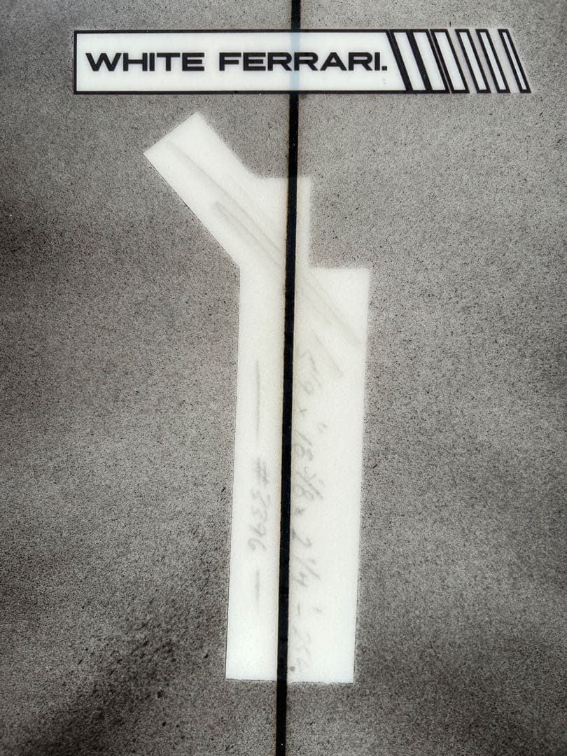 Acsod WHITE FERRARI 5'9 25ℓ