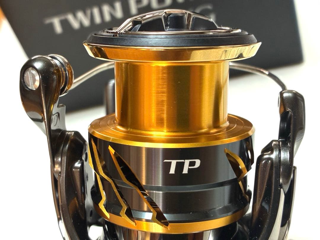 【未使用品】シマノ リール20ツインパワーC3000XG【カスタム品】