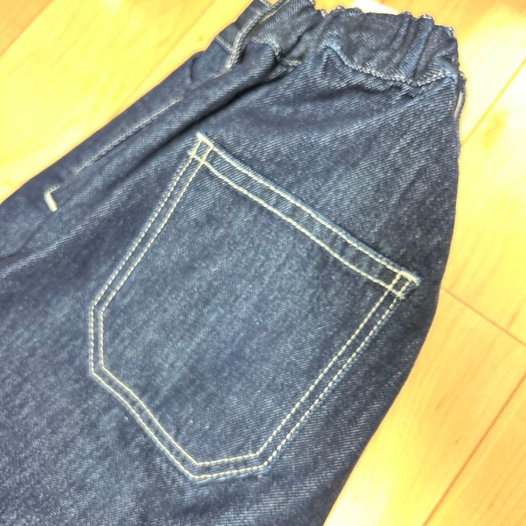 【OUR】こだわりシルエットのデニムパンツ