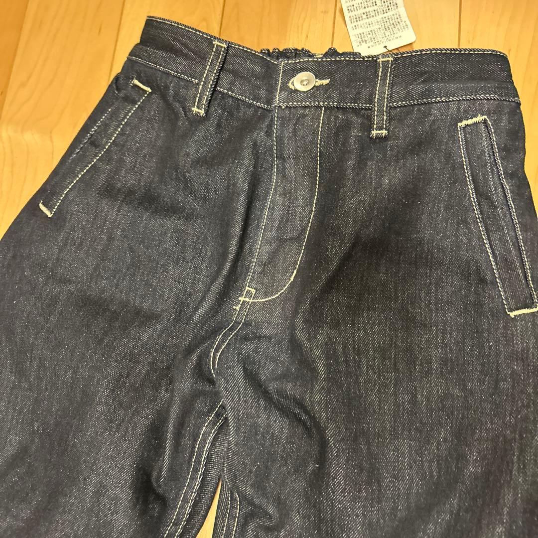 【OUR】こだわりシルエットのデニムパンツ