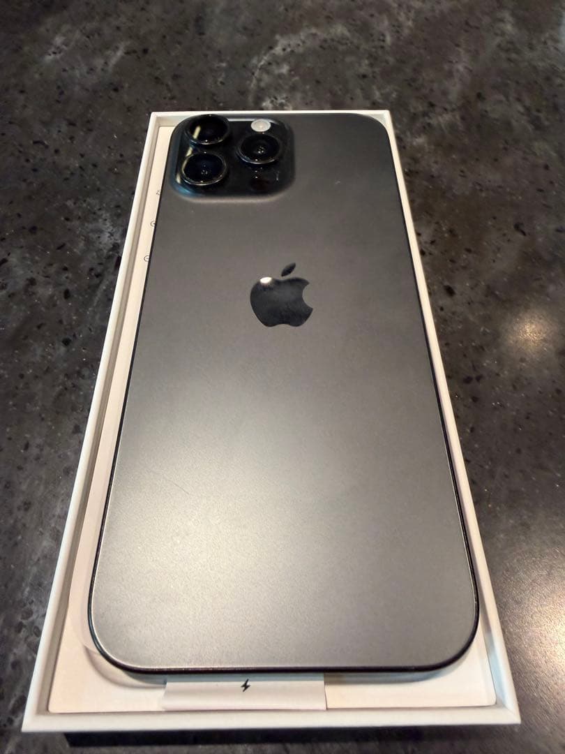 iPhone16ProMax 256GB Apple Store購入品