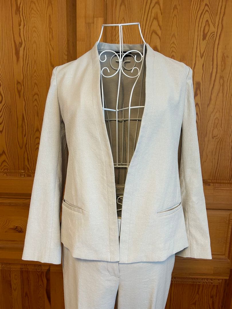 theory セオリー　グレージュ　サマーパンツスーツ