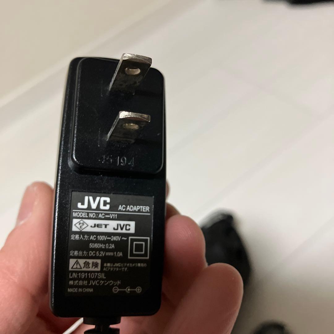 JVC （ビクター）エブリオ GZ-F270 ムービーカメラ